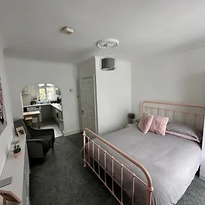 Chic & Cosy Apartment Southampton